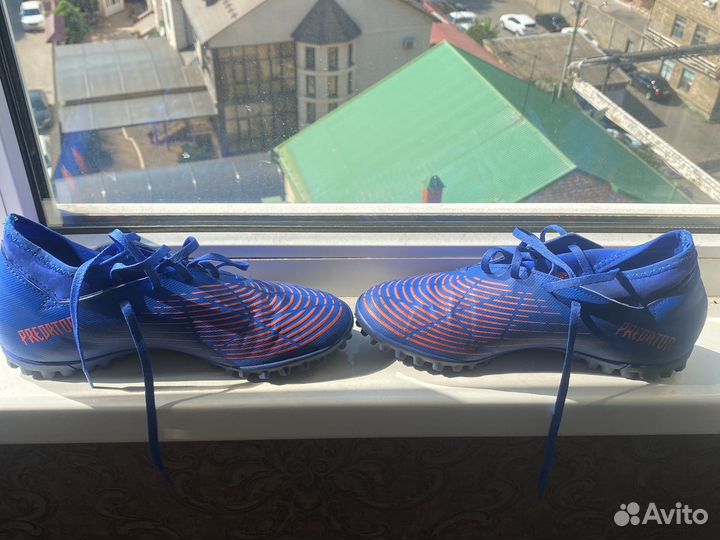 Сороконожки adidas предатор