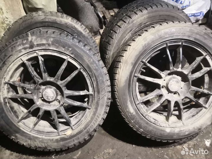 R16 Yokohama Ice Guard IG30 205/55, PCD 4x114.3 DIA 67.1