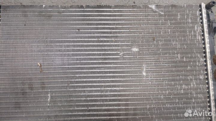 Радиатор охлаждения двигателя Mercedes Viano, 2006