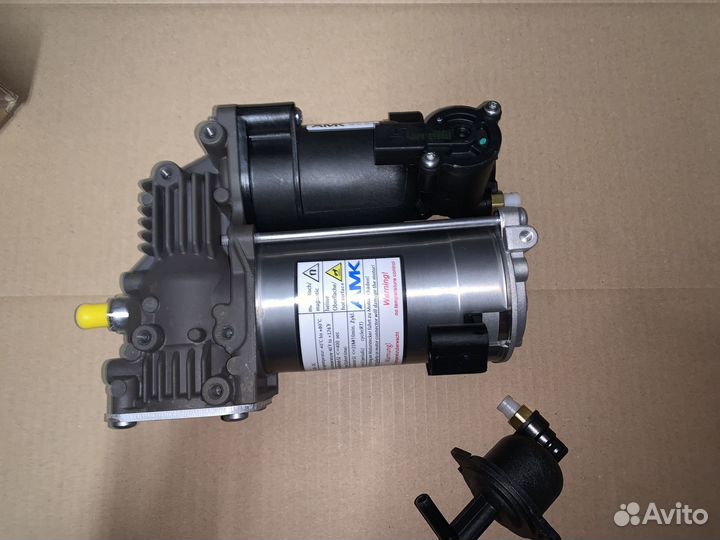 Компрессор пневмоподвески Range Rover Land Rover