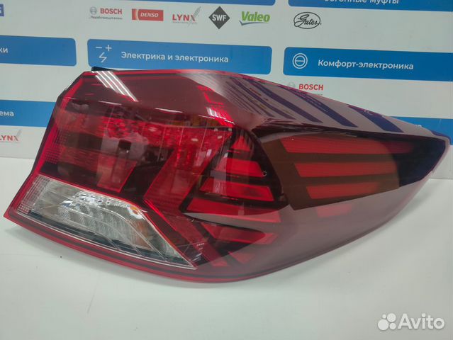 Фонарь левый-правый внешний Elantra AD