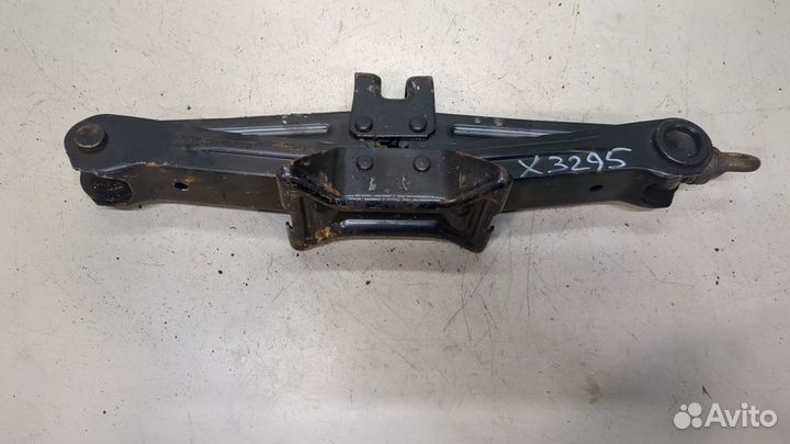 Домкрат Lexus IS, 2007