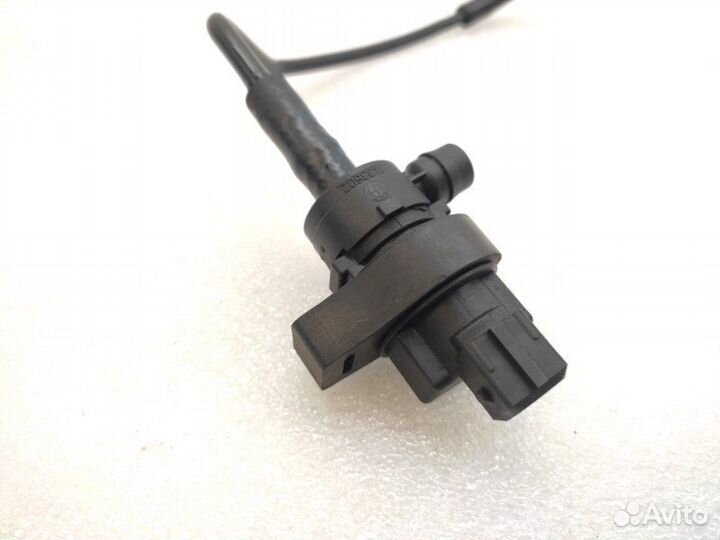 Клапан вентиляции топливного бака Bmw X5 E53 2005