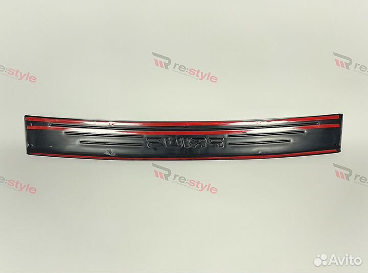 Накладка заднего бампера Toyota Prius 30