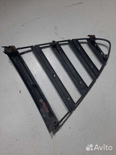 Решетка в бампер центр. Alfa Romeo 156 рест