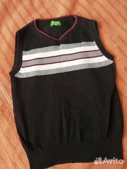 Жилетка для мальчика школьный