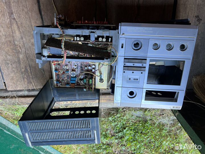 Почти два магнитофона Нота 225 в разборе