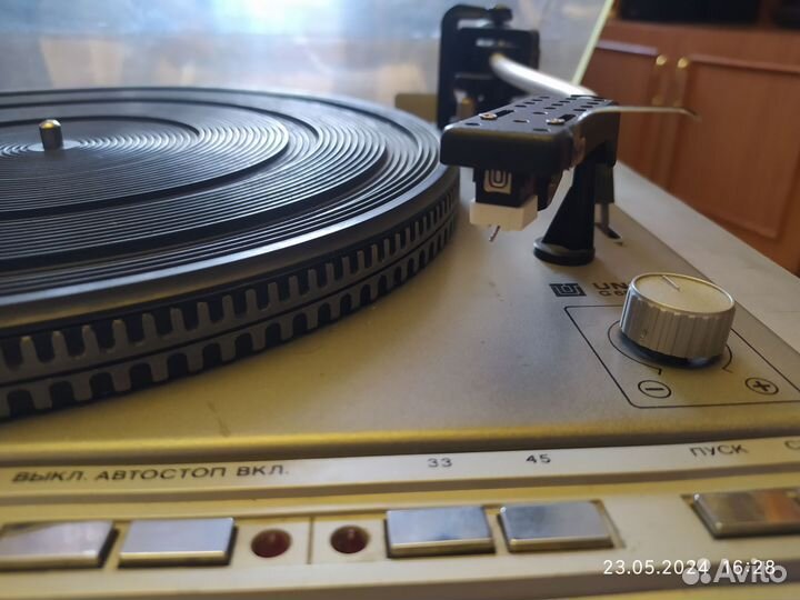 Проигрыватель пластинок Вега эп 110 стерео