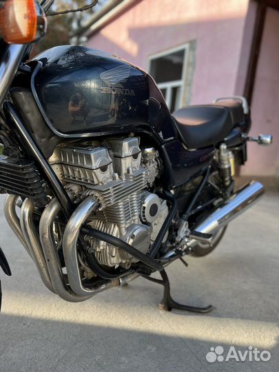 Honda cb 750