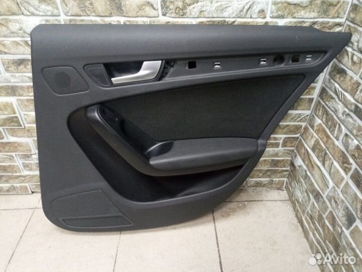 Обшивка боковой двери задняя правая Audi A4 8K