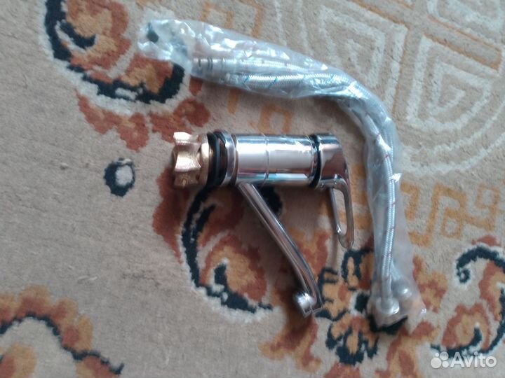 Смеситель для раковины