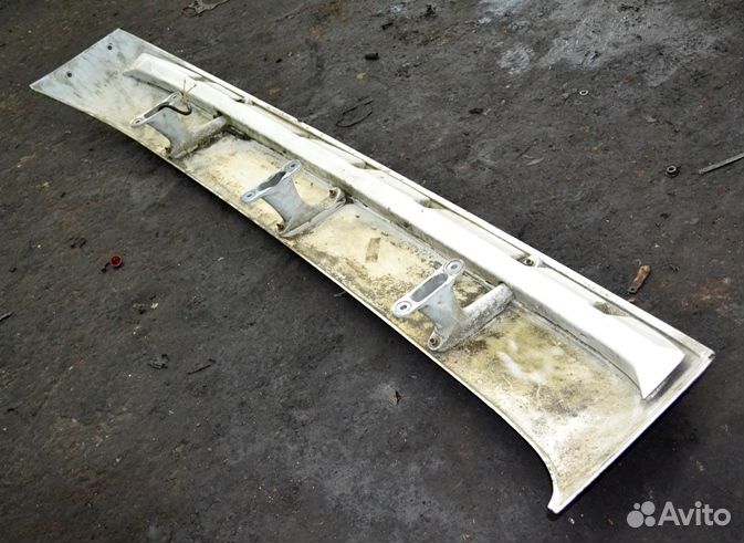 Солнцезащитный козырек freightliner FLC 120