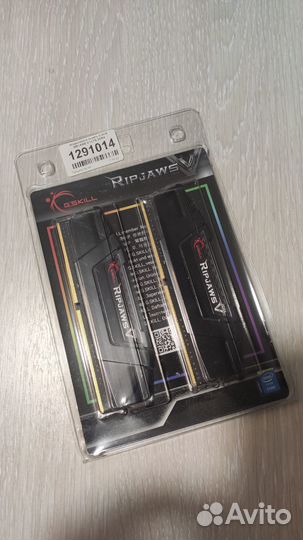 G.Skill ripjaws V F4-3200C16D-16gvkb 16 гб