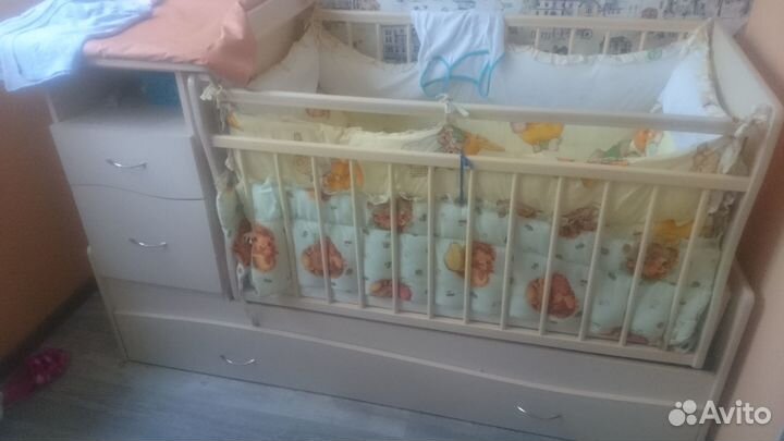 Детская кроватка-трансформер