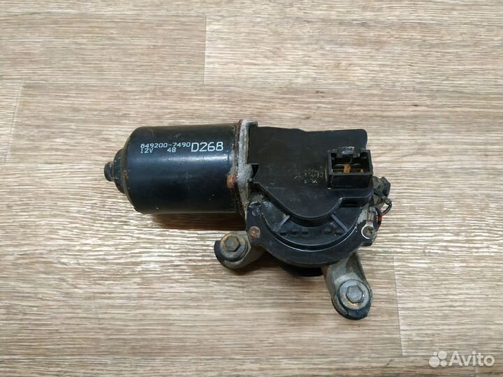 Мотор передних стеклоочистителей Mazda Capella GF