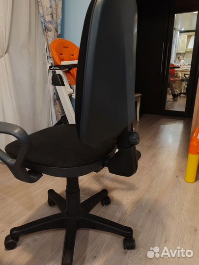 Компьютерное кресло бу