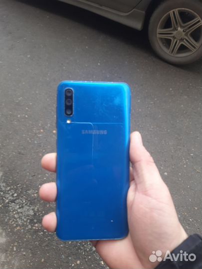 Samsung Galaxy A50, 4/64 ГБ