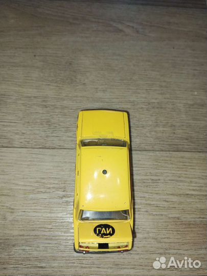 Машина ваз гаи 1:43