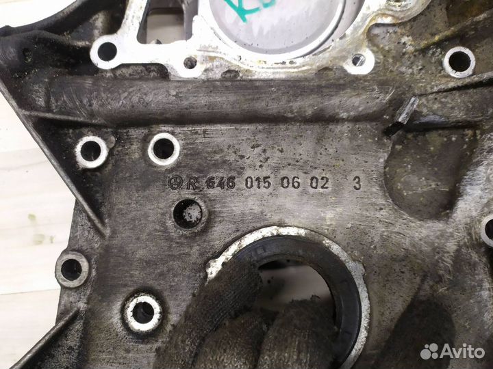 Крышка двигателя передняя Mercedes Om646