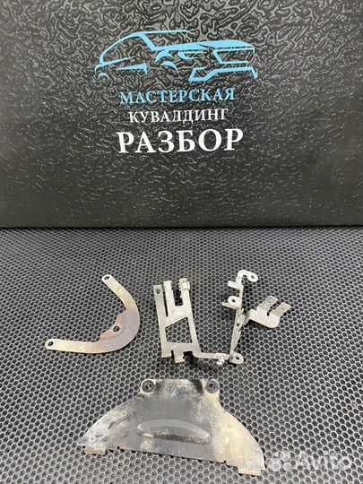 Кронштейн двигателя Volkswagen polo 5 Rapid