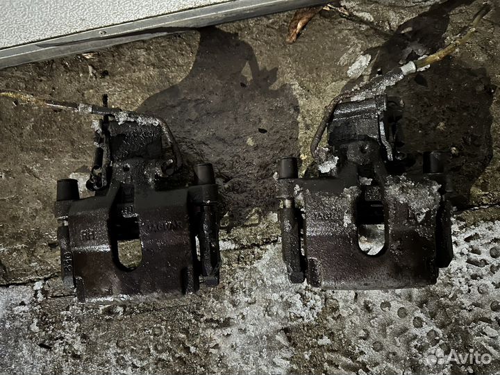 Суппорт задний jaguar s-type