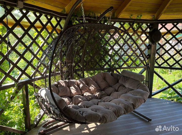 Подвесное кресло кокон из ротанга