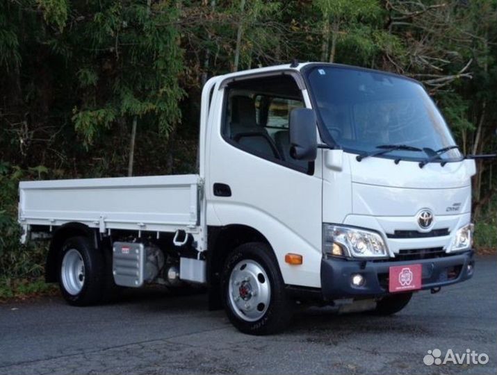 Бортовой грузовик Toyota Dyna, 2021