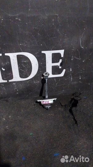 Ограничитель передней левой двери сhevrolet lacett