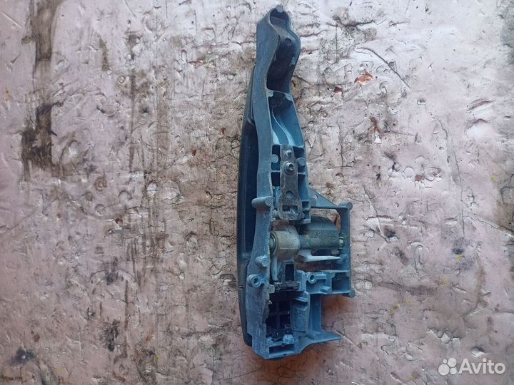 Ручка нaружная двери передняя правая Peugeot Partn