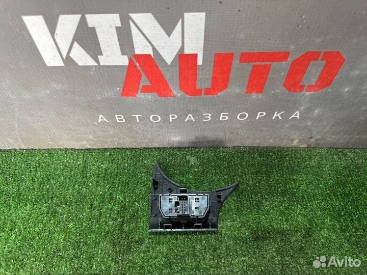 Блок кнопок подогрева сидений Kia Rio 3 Ub 11-17