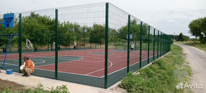 Бесшовное резиновое покрытие для спортивных площадок