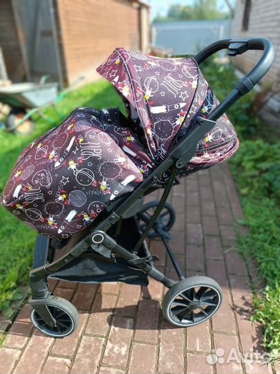 Прогулочная коляска