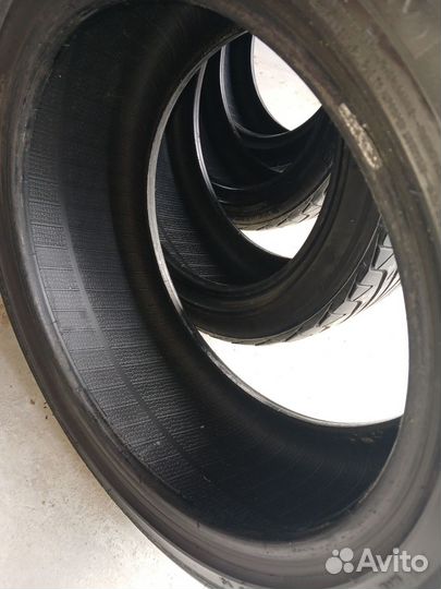 Triangle TR968 215/40 R17 91V