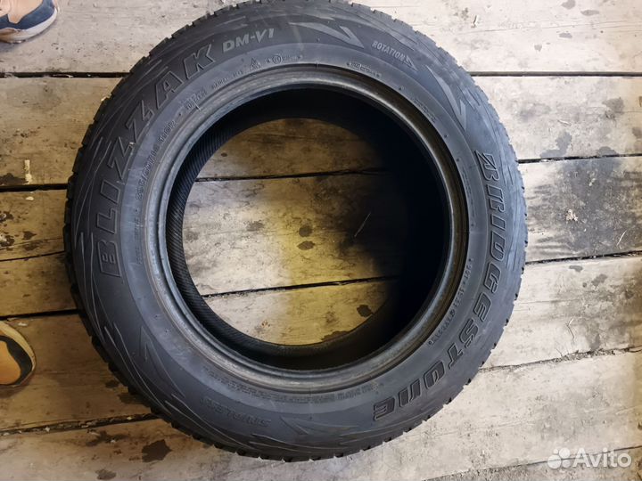 Bridgestone Blizzak DM-V1 265/60 R18