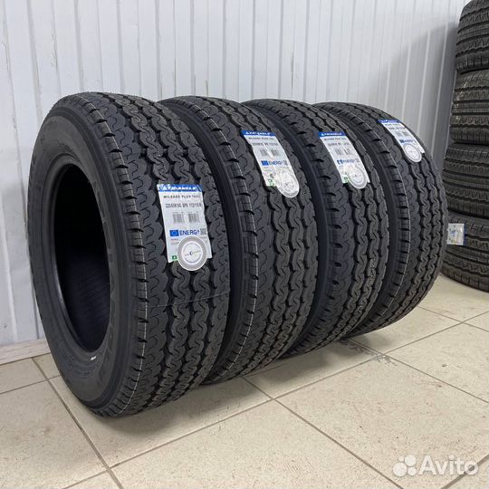 Triangle TR652 205/70 R15