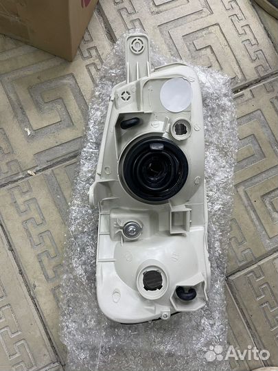 Передняя левая фара на hyundai accent