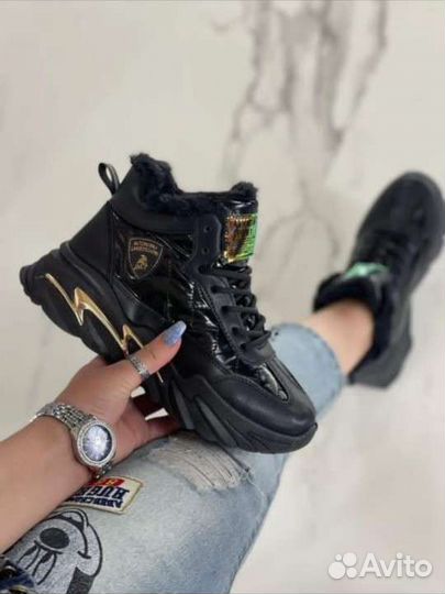 Кроссовки высокие последний размер