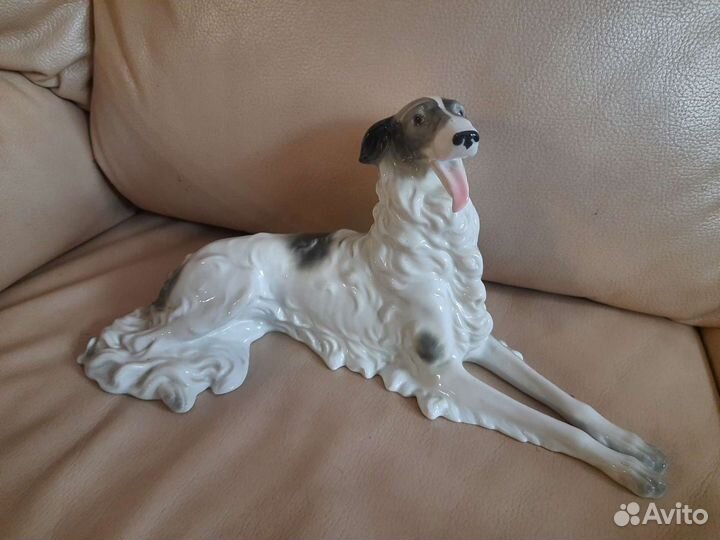 Немецкая фарфоровая статуэтка Борзая