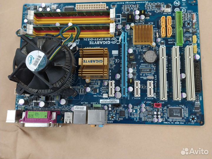 Материнская плата 775 с процессором и памятью 4Гб