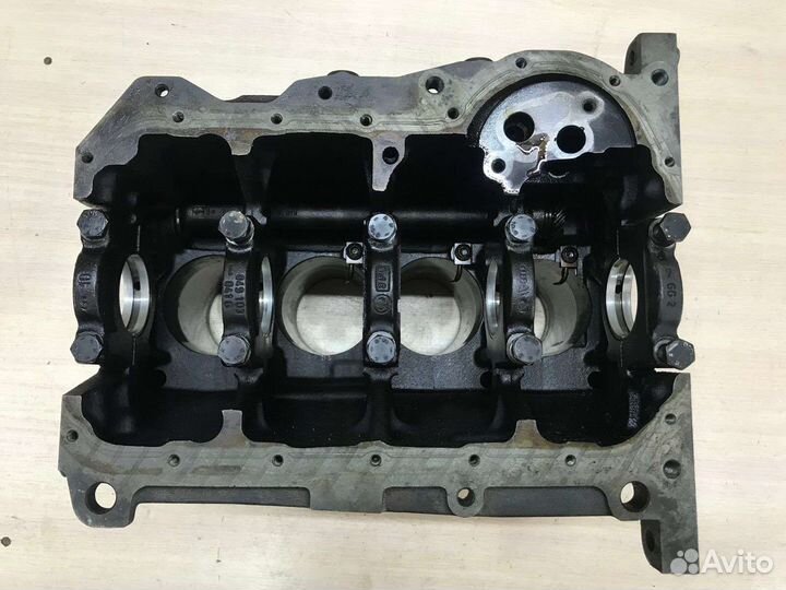 Блок цилиндров Audi a4 b5 ADR