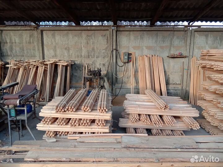 Держак,лопата,тяпка,грабли,вилы