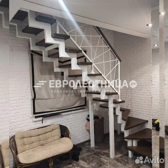 Лестница в дом / лестница металлическая