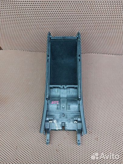 Центральный туннель подлокотника Mercedes W205