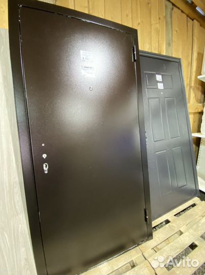 Дверь входная металлическая Стройгост