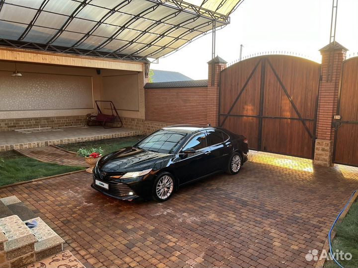 Toyota Camry, 2018