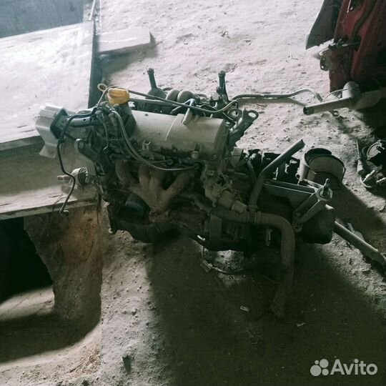 Renault sandero 1 разбор частями