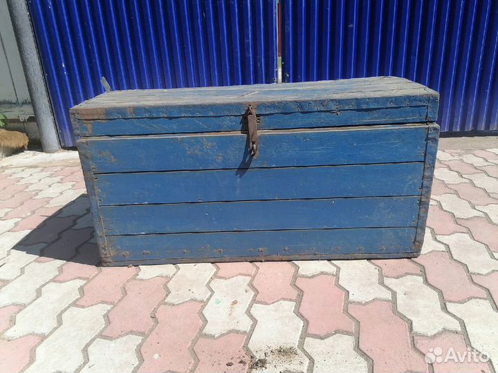 Старинные сундуки