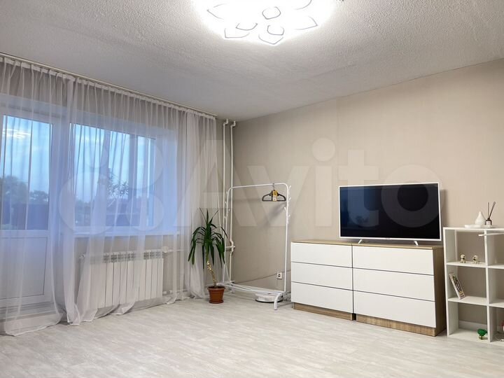 1-к. квартира, 42 м², 2/3 эт.