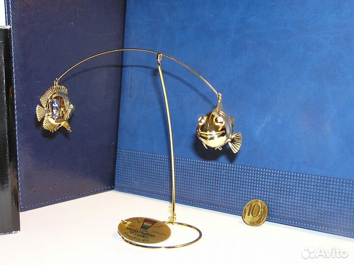 Рыбки на коромысле