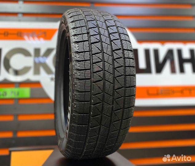 Royal Black Royal Ice 225/55 R17